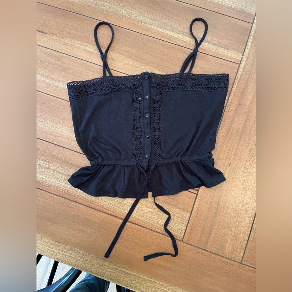 O’Neill black shirt